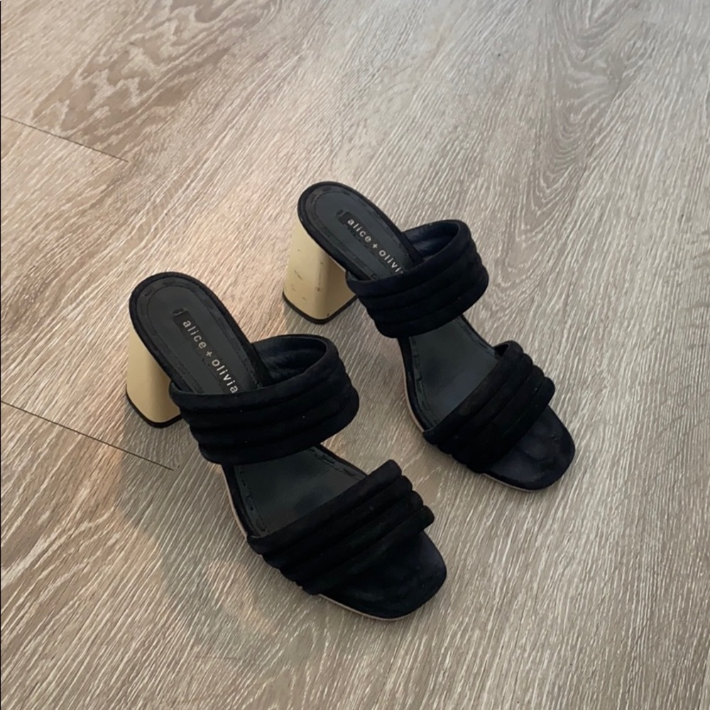 🔥Alice+Olivia🔥 sandals 🔥